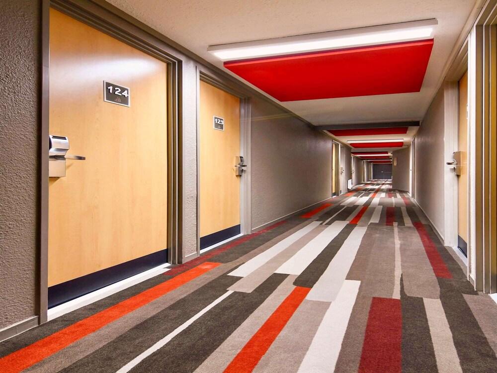 Hotel Ibis Brest Kergaradec Esterno foto